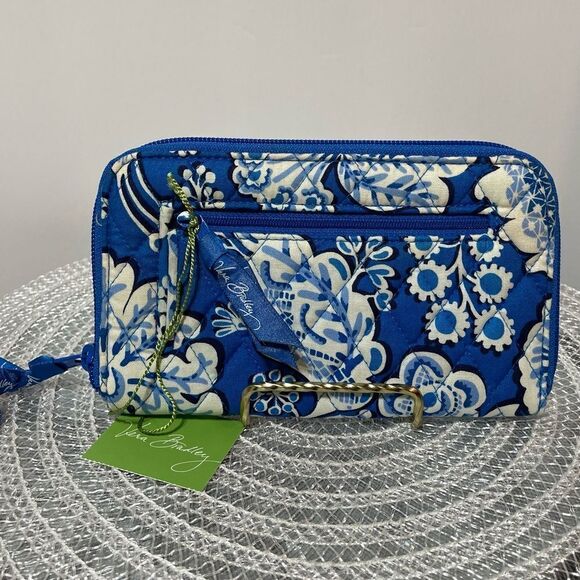 Vera Bradley Zip Around Wallet Blue Lagoon NWT - Picture 3 of 7